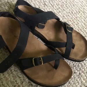 American Eagle Black Sandals